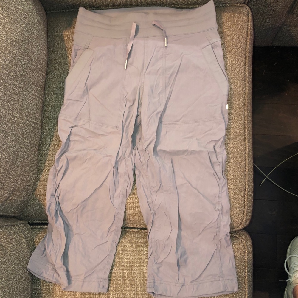 Lululemon cropped pants